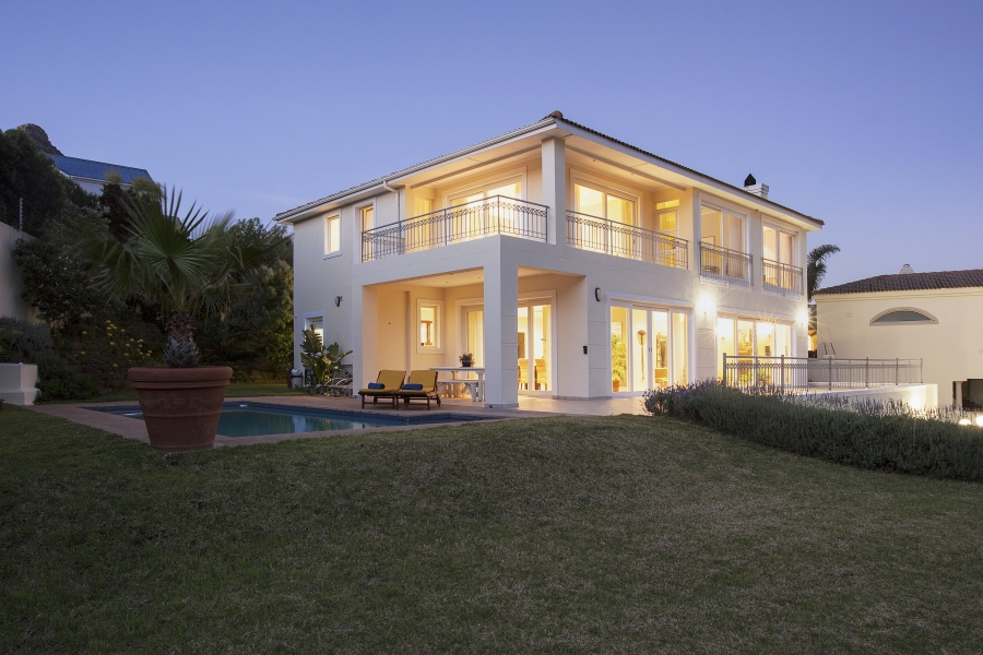 4 Bedroom Property for Sale in Kronenzicht Western Cape